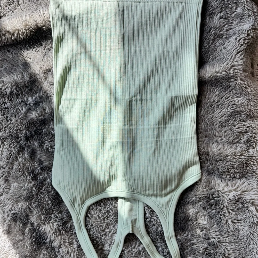 Lululemon Ebb To Street Tank Size 2 Arctic Mint Seamless Racerback - Picture 3 of 5